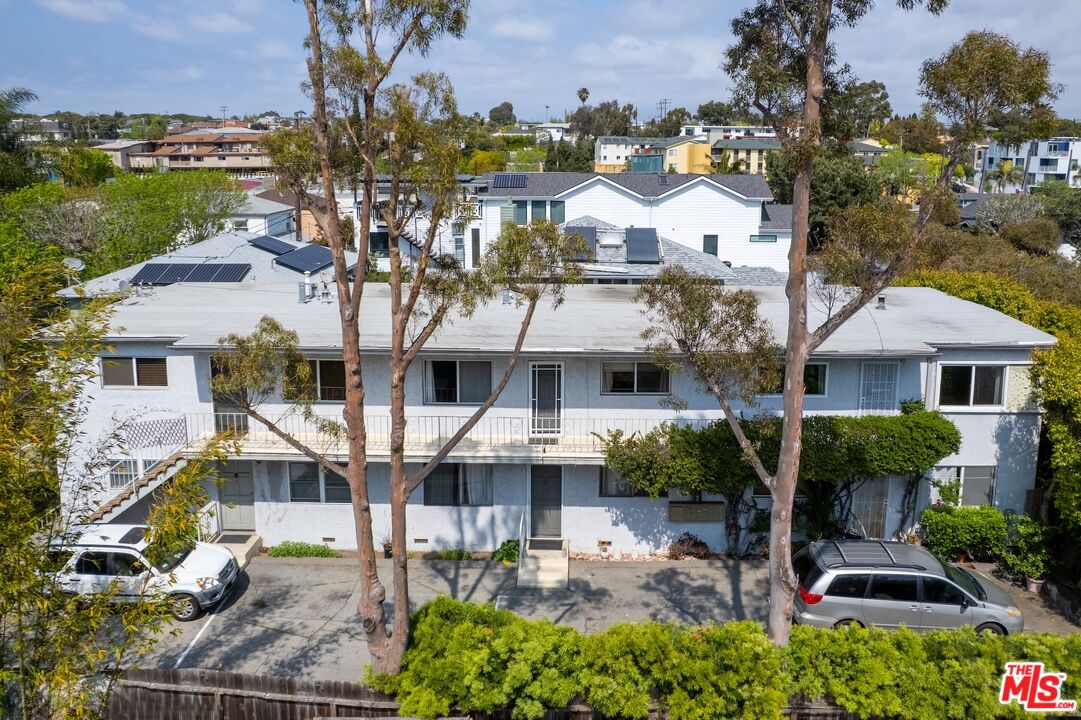 717 Raymond Ave Unit: 4