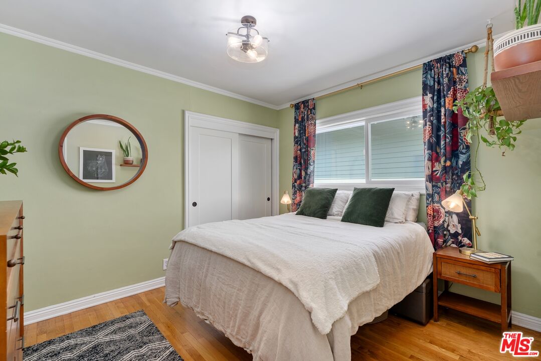 717 Raymond Ave Unit: 4