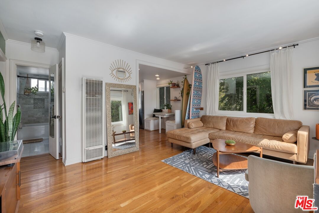 717 Raymond Ave Unit: 4