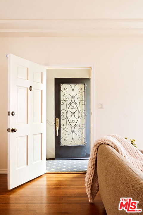 363 S Doheny Dr