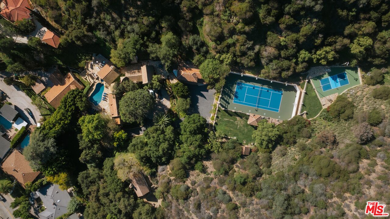 9631 Cedarbrook Dr
