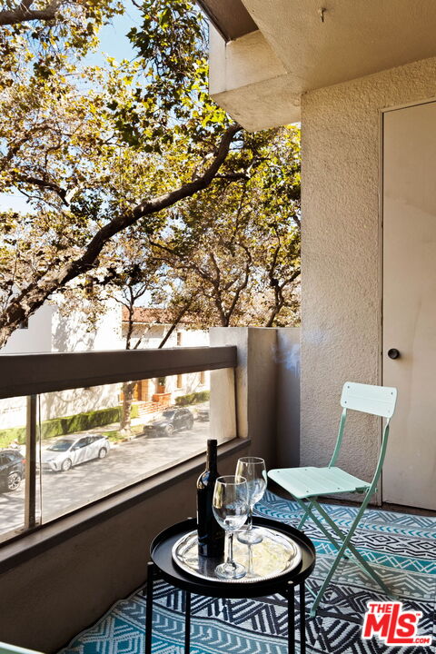 141 S Linden Dr Unit: 204