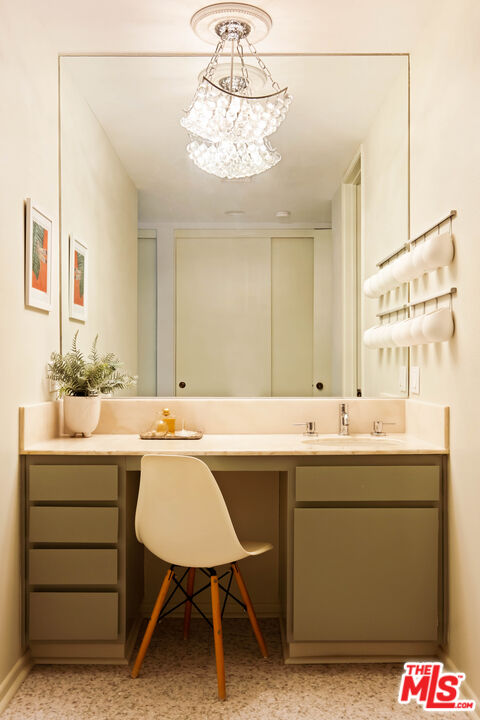 141 S Linden Dr Unit: 204