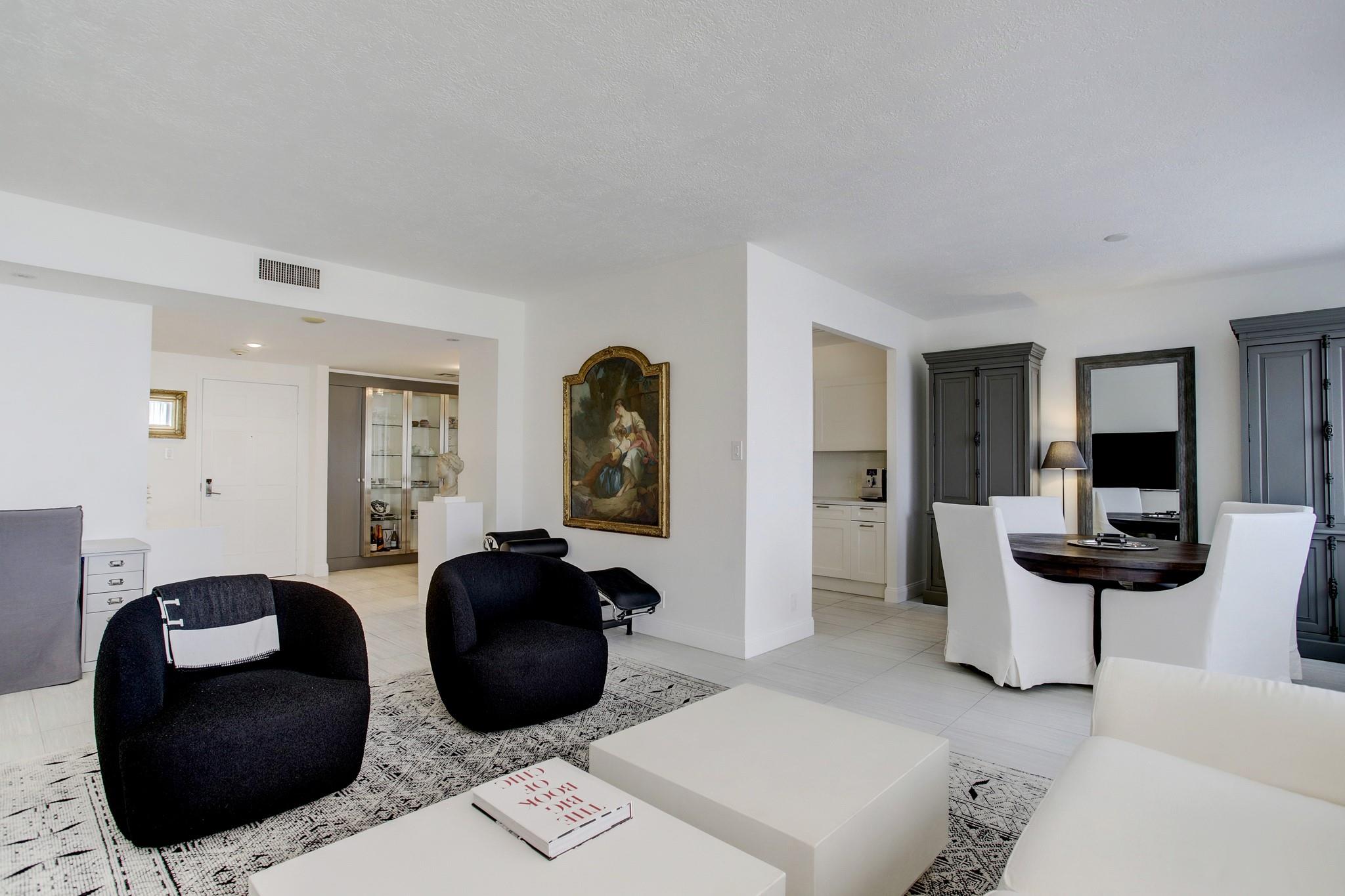 49 Briar Hollow Lane # 1101