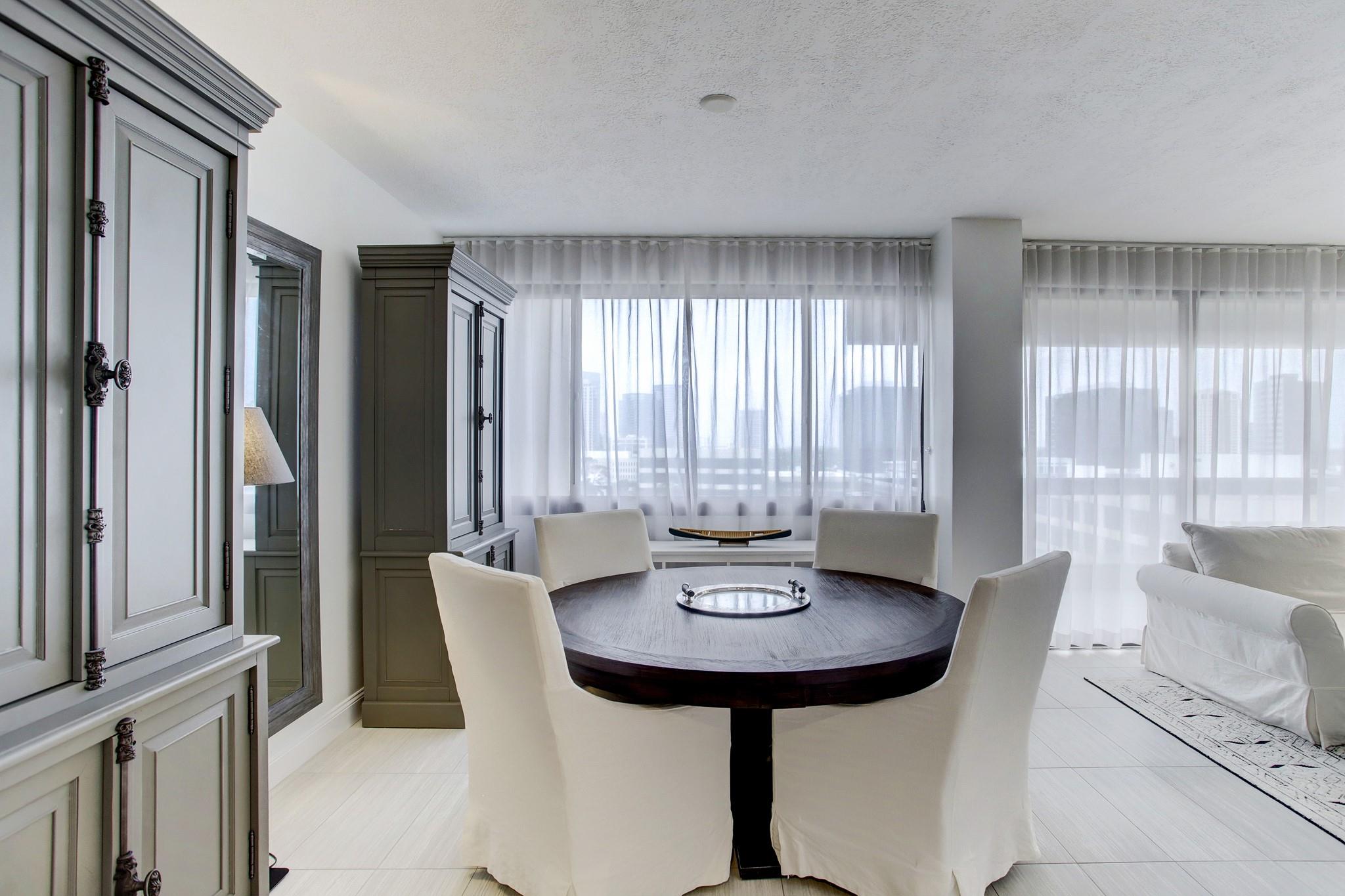 49 Briar Hollow Lane # 1101