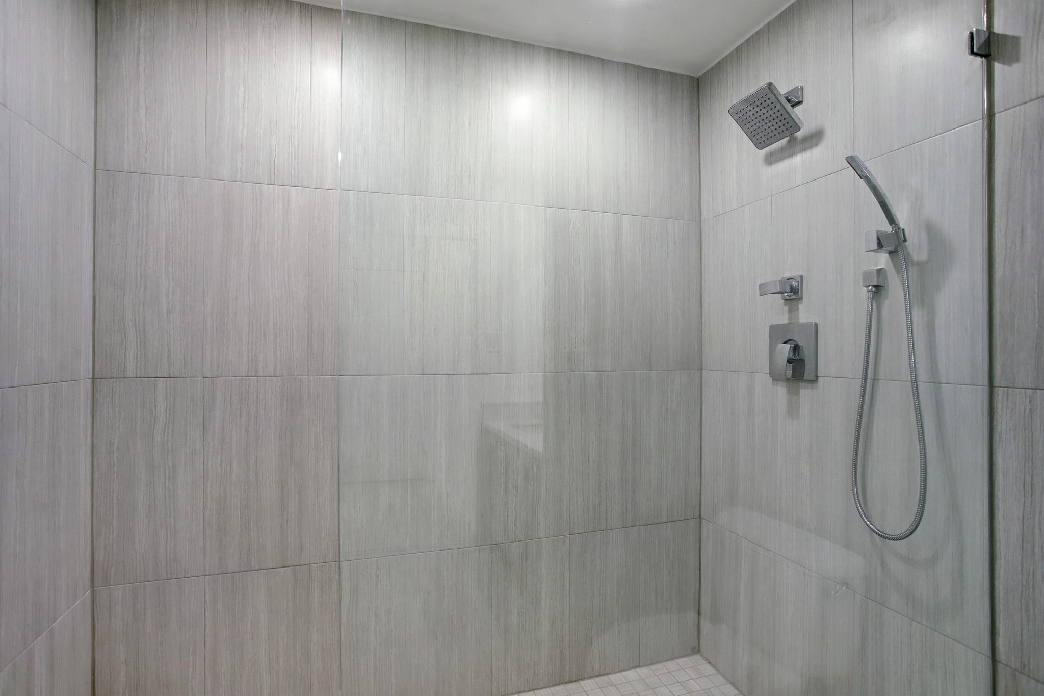 49 Briar Hollow Lane # 1101