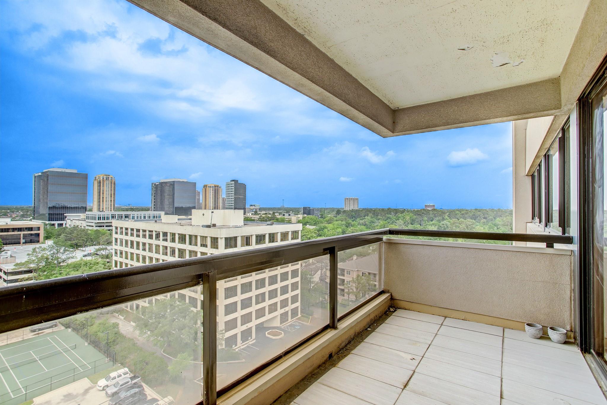 49 Briar Hollow Lane # 1101