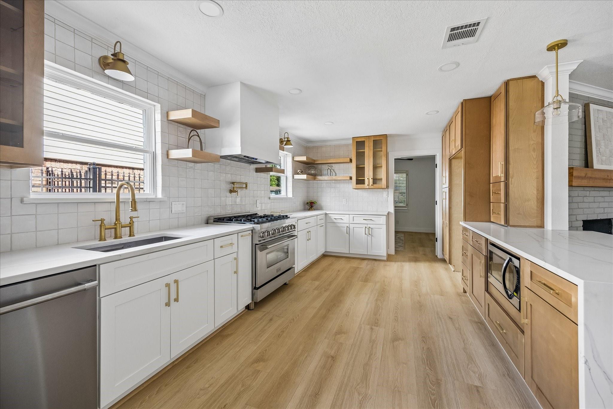 6027 Valkeith Drive