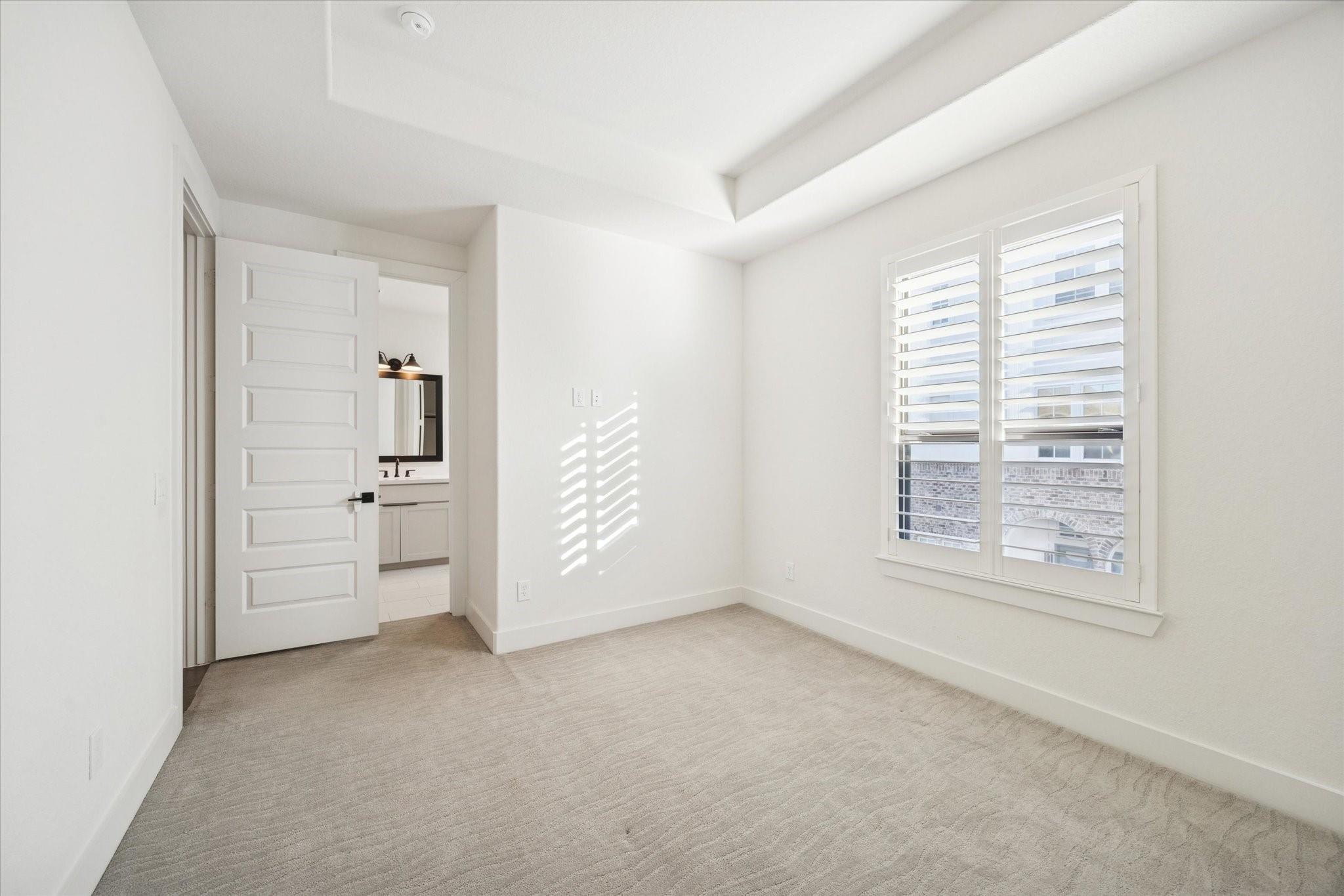 1122 Thompson Street