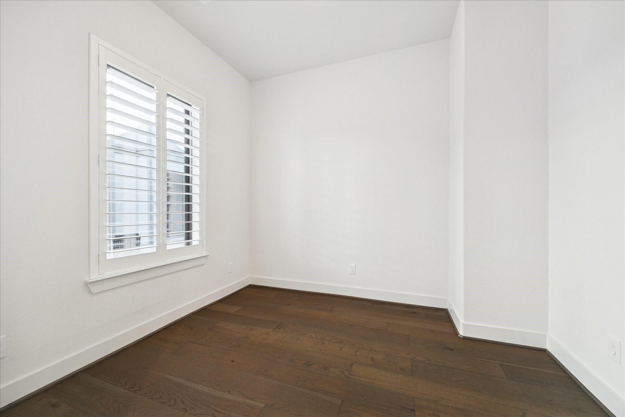 1122 Thompson Street