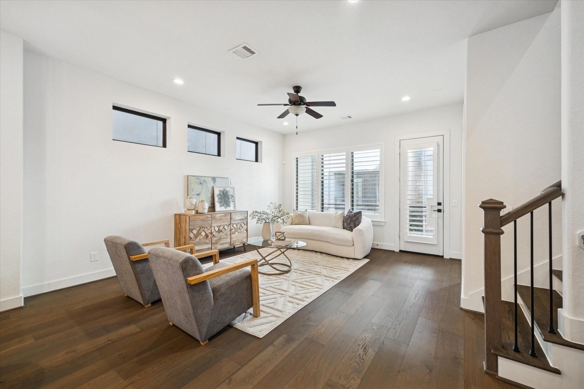 1122 Thompson Street