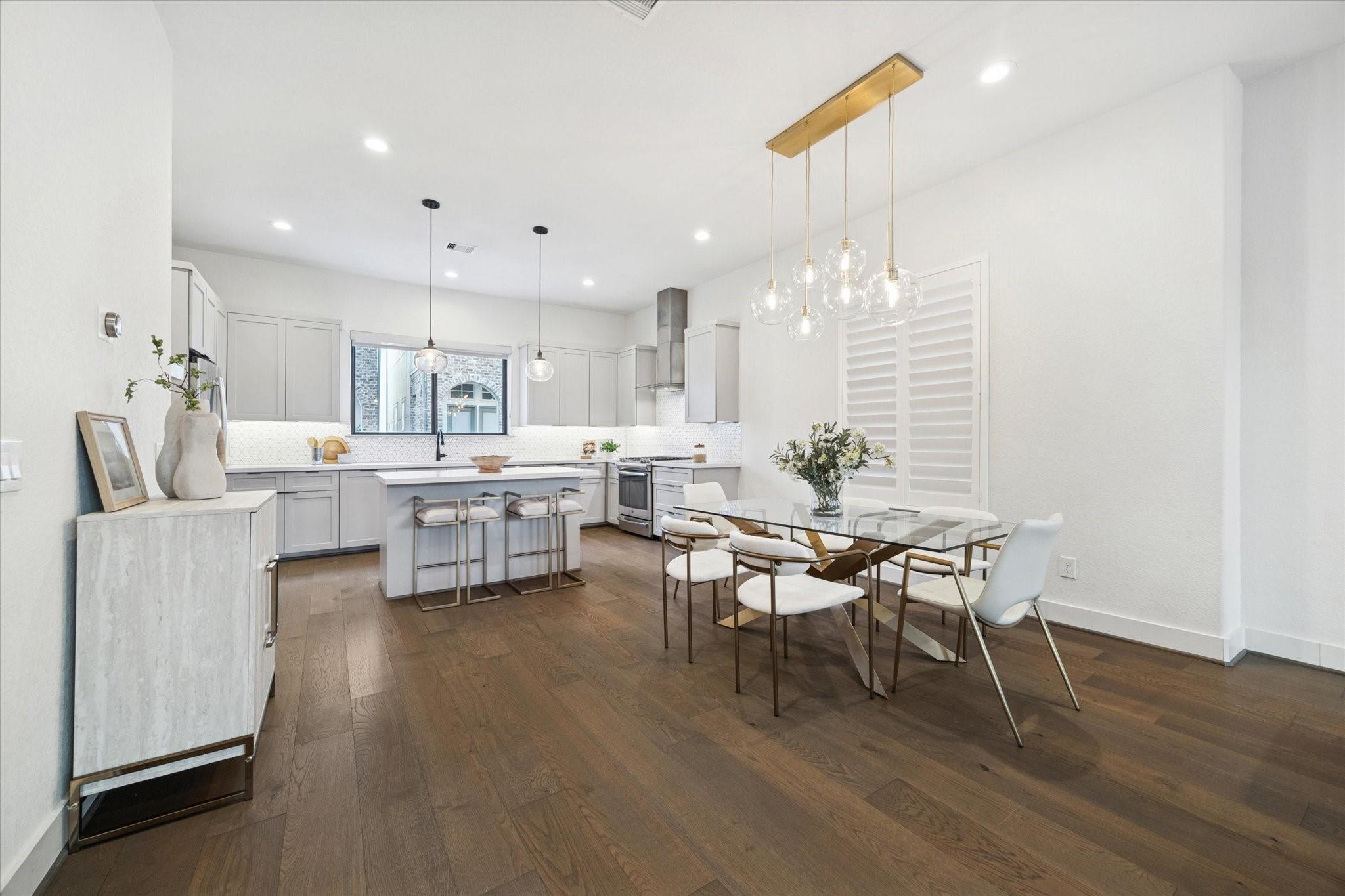 1122 Thompson Street