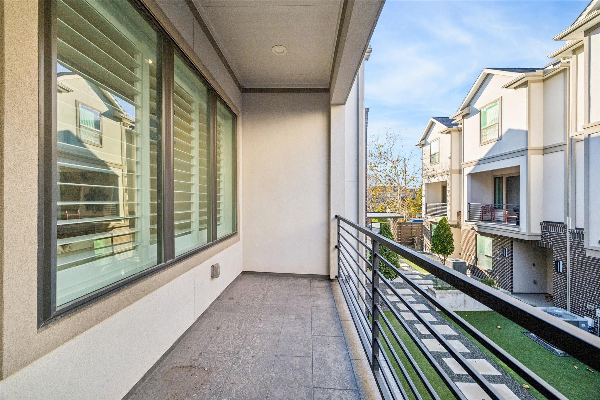 1122 Thompson Street