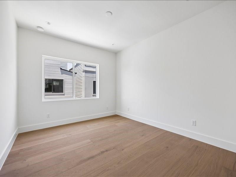 729 W 21st Street # C