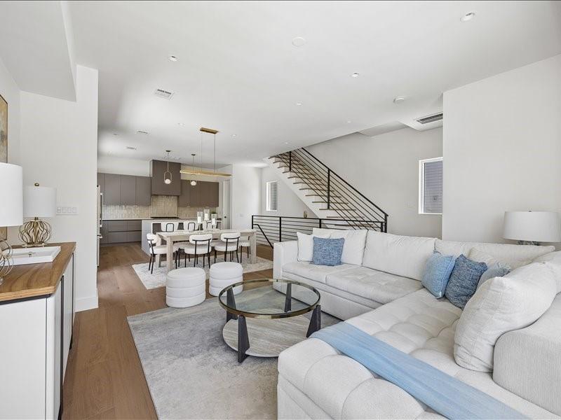 729 W 21st Street # C