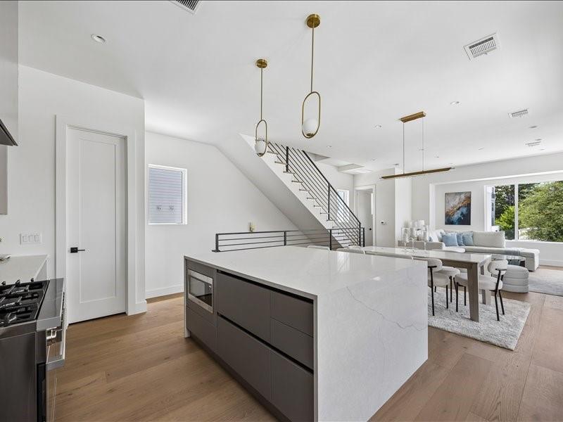 729 W 21st Street # C