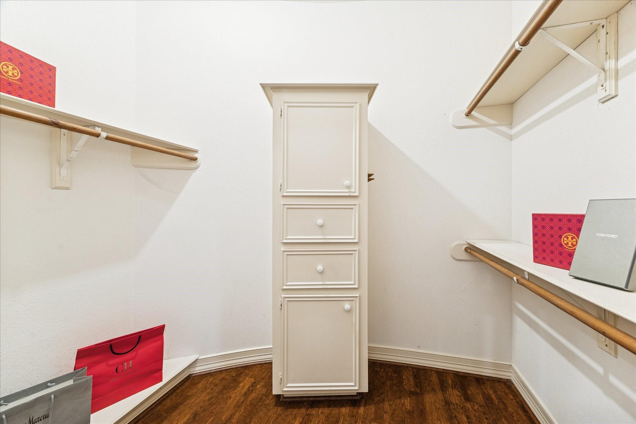 5610 San Felipe Street