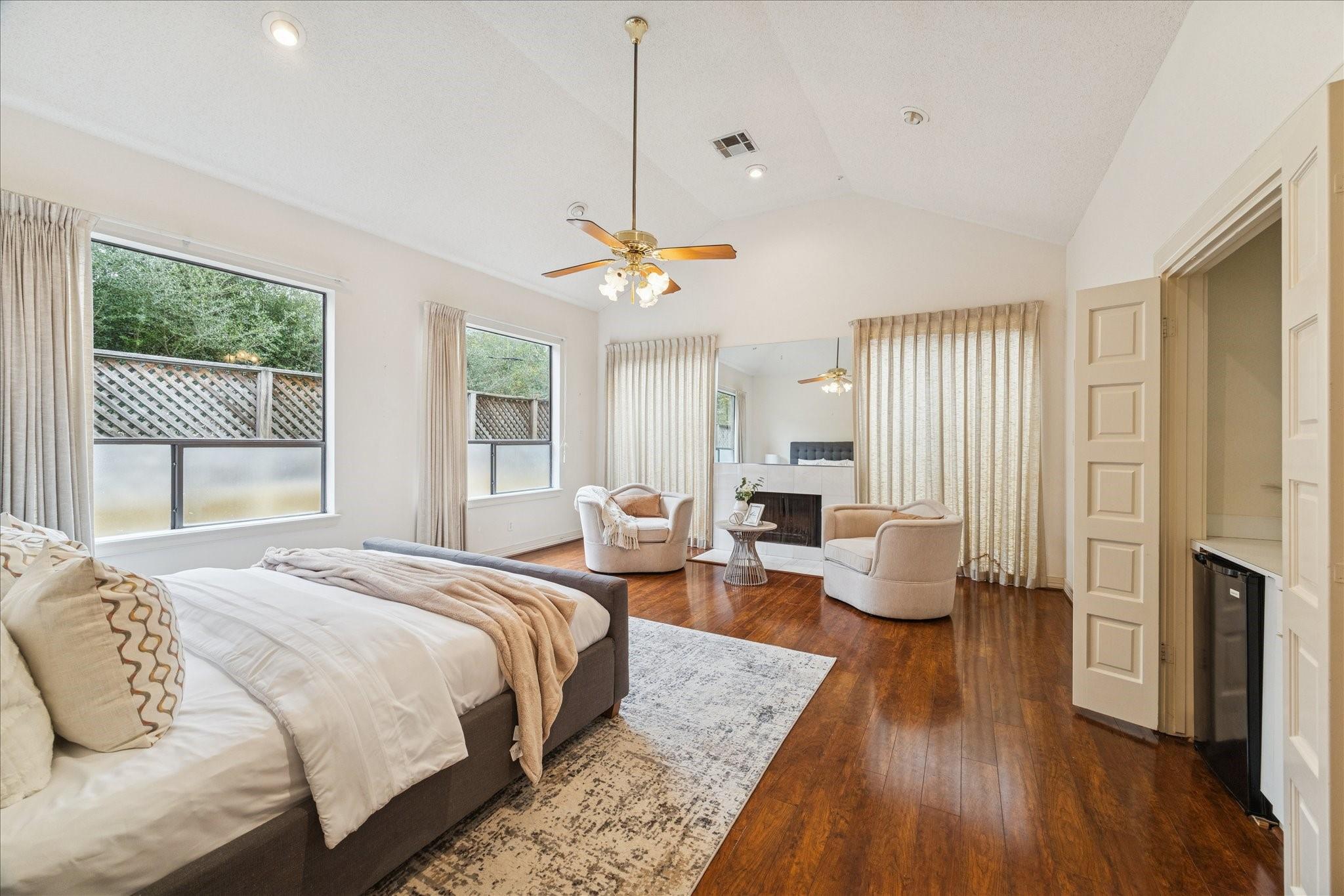 5610 San Felipe Street