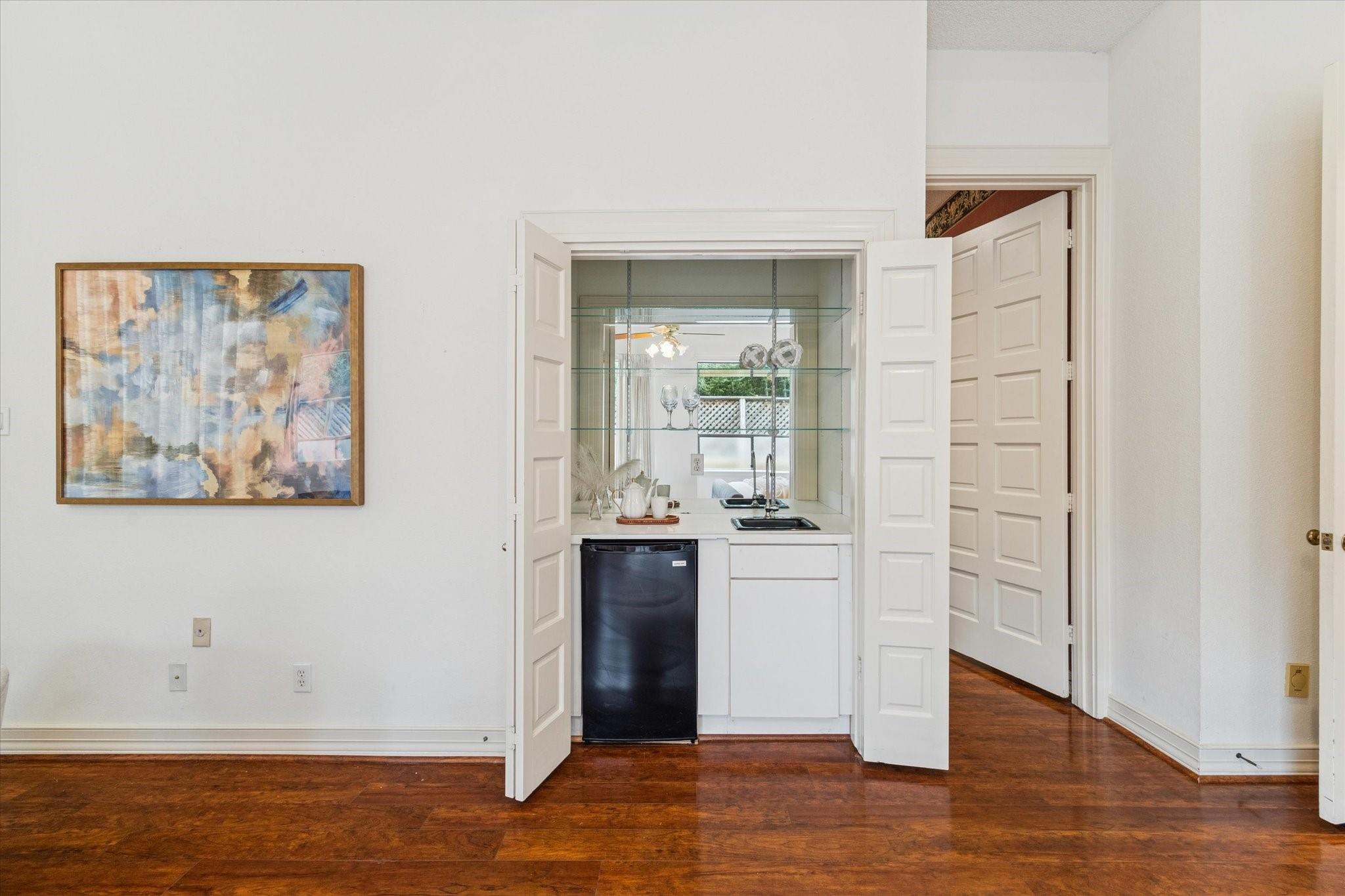 5610 San Felipe Street