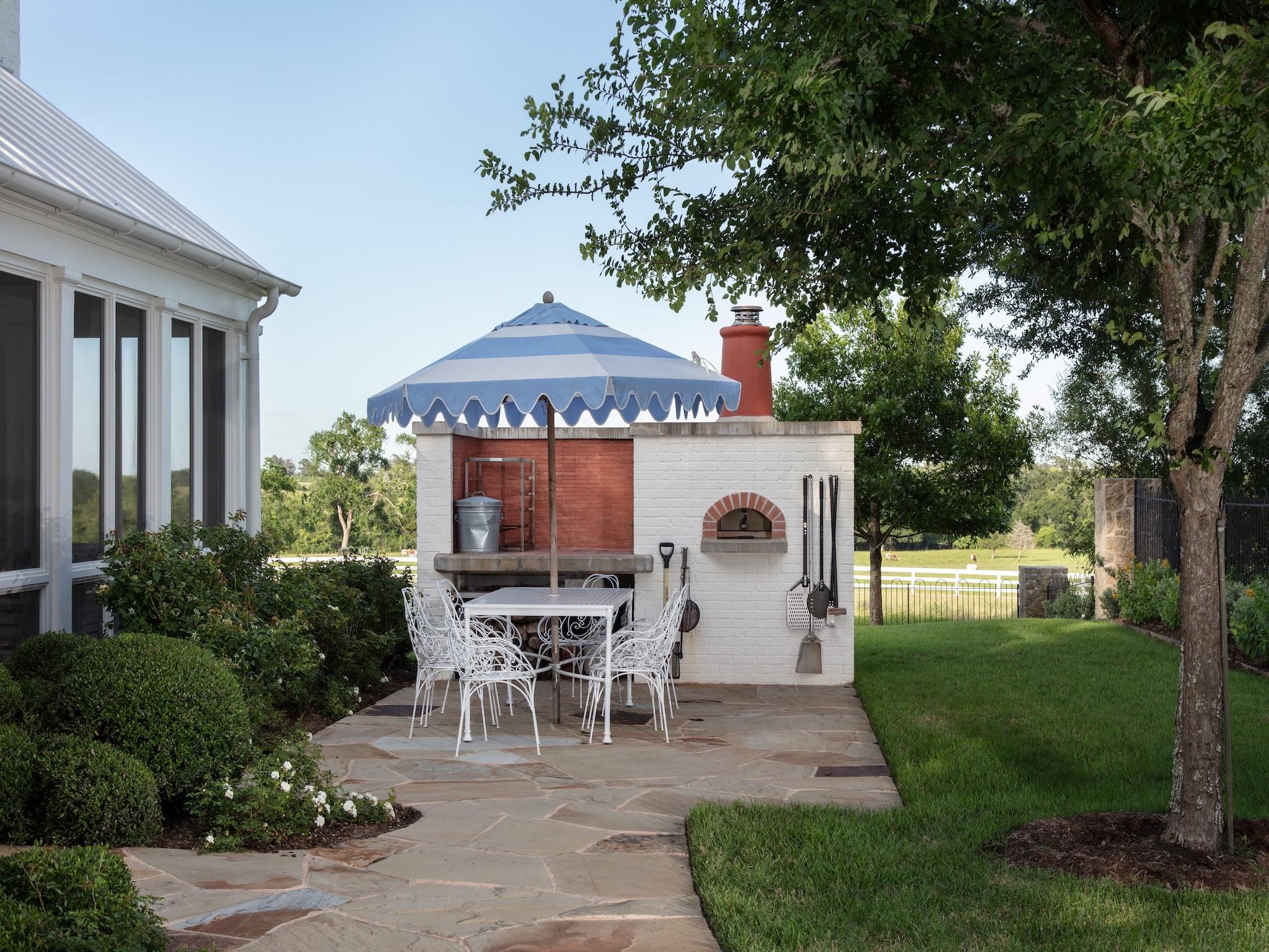 2228 Centerhill Road