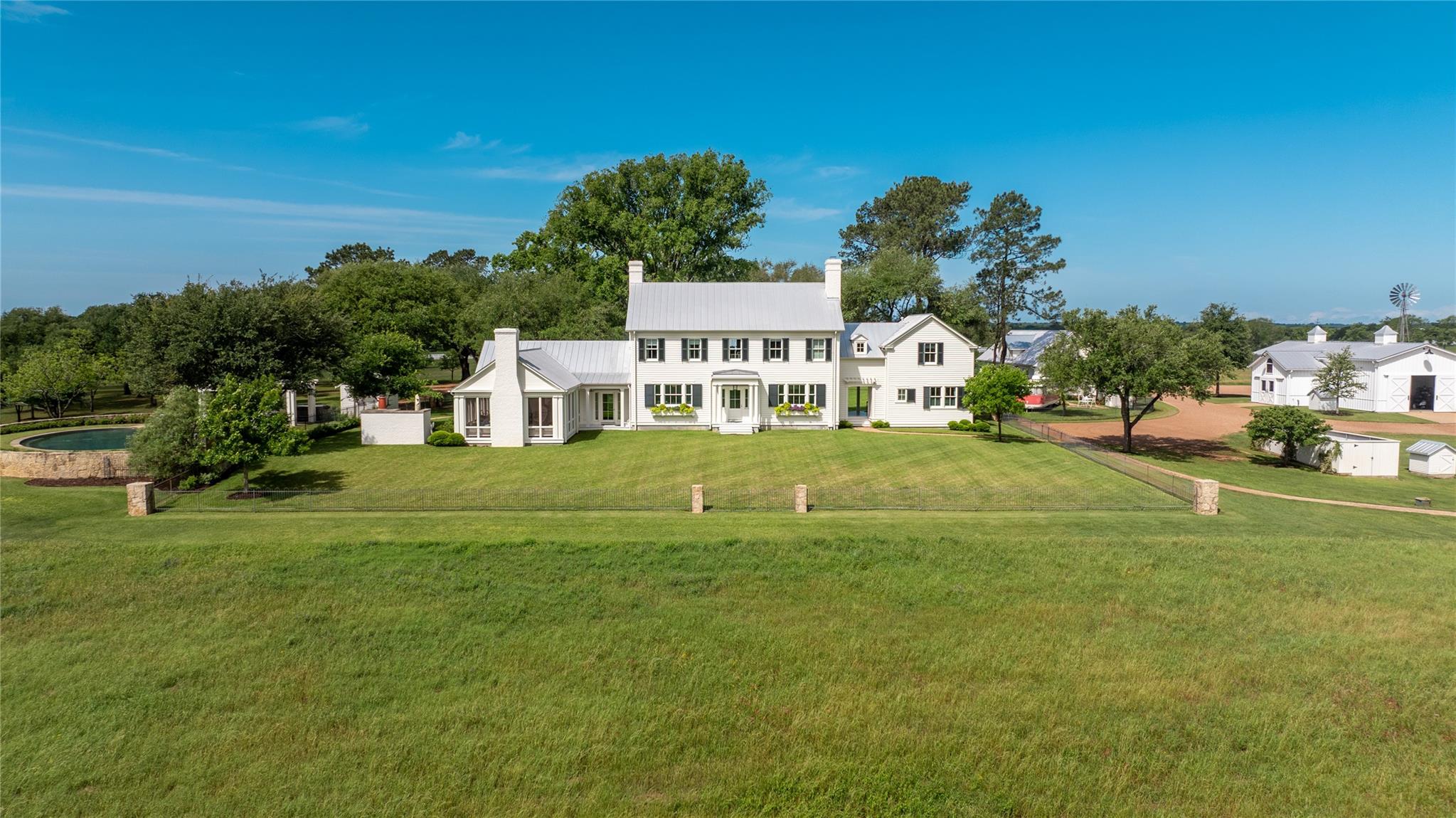 2228 Centerhill Road