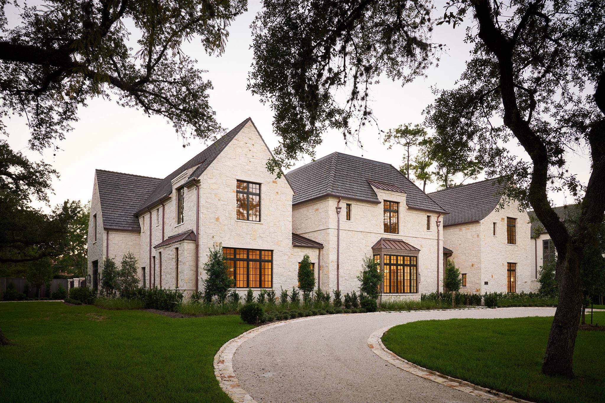 19 Willowron Drive