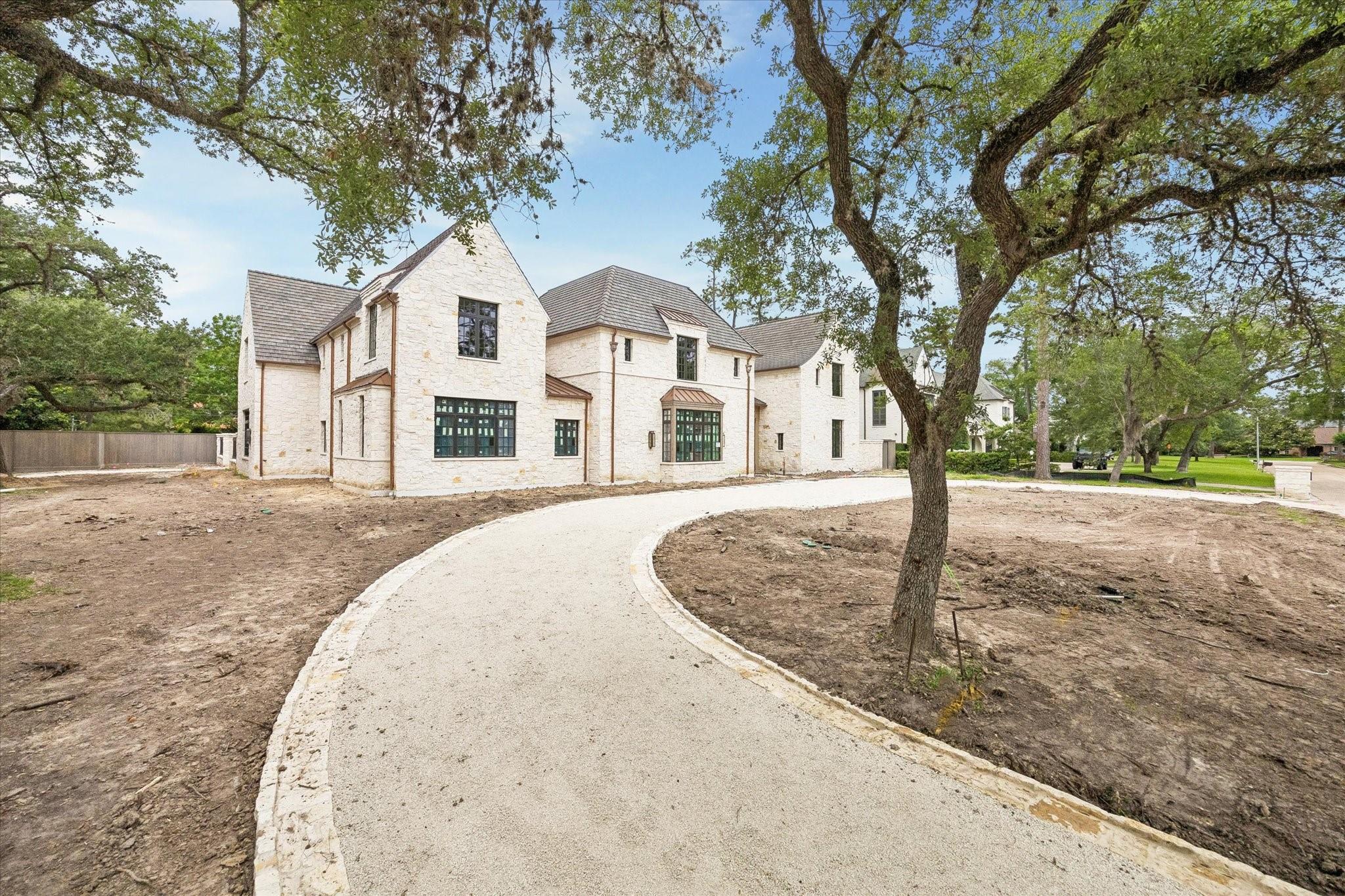 19 Willowron Drive