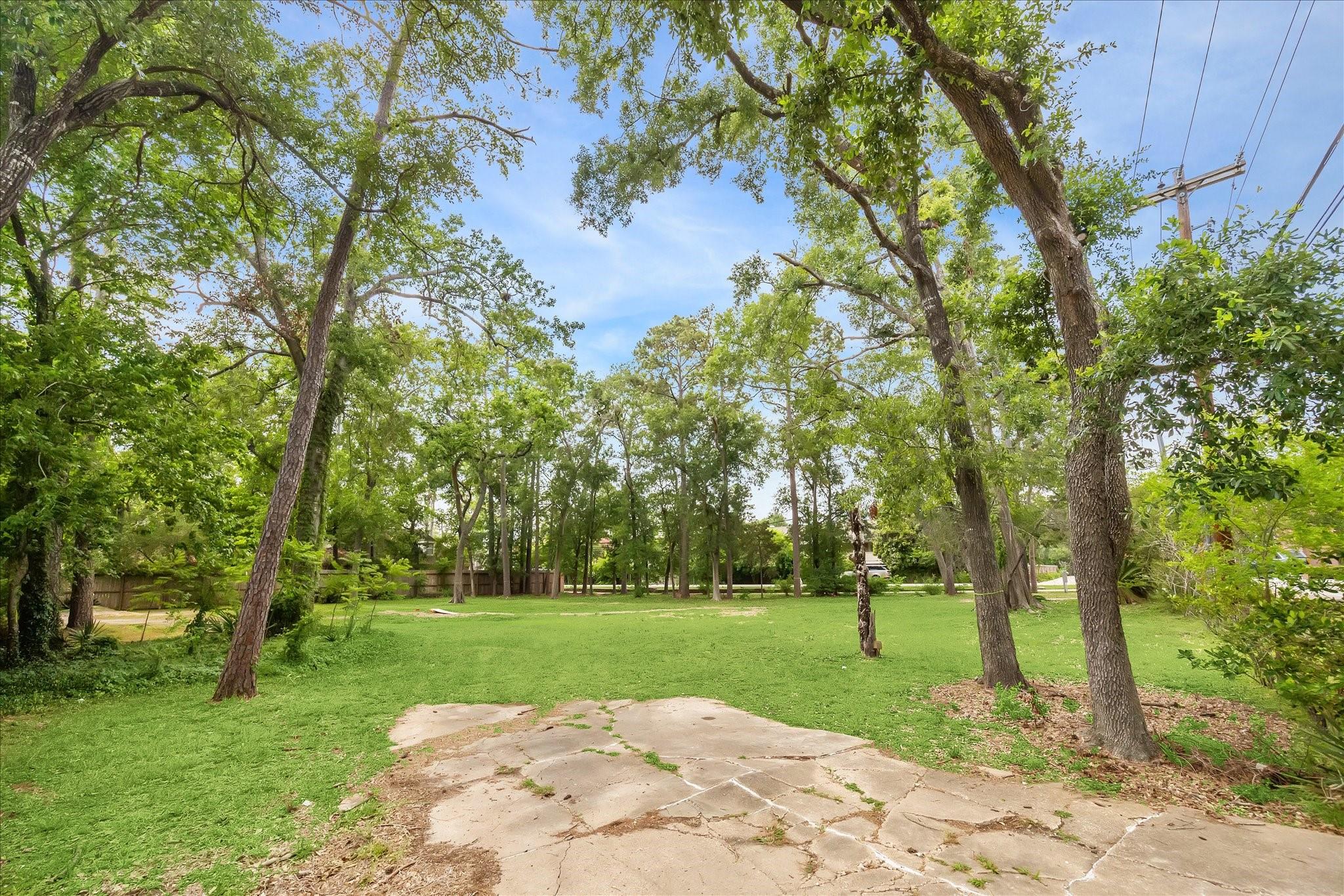 635 Knipp Road