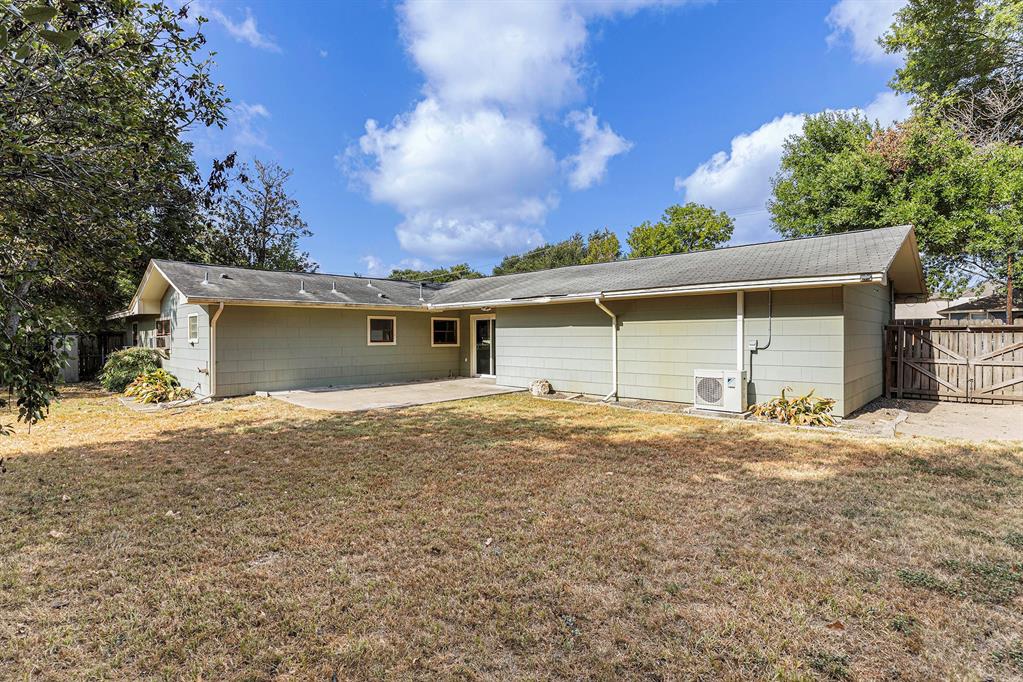 2902 Helberg Road