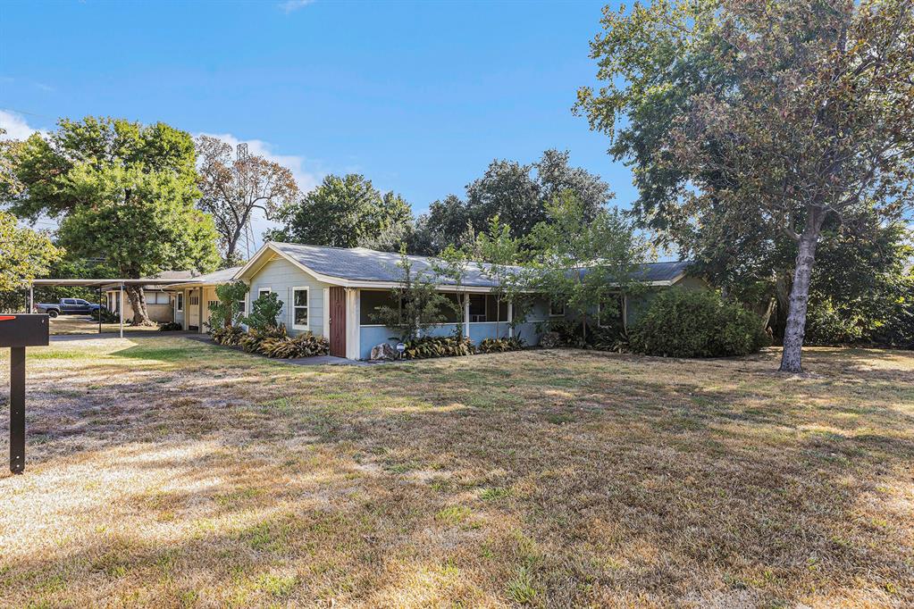 2902 Helberg Road