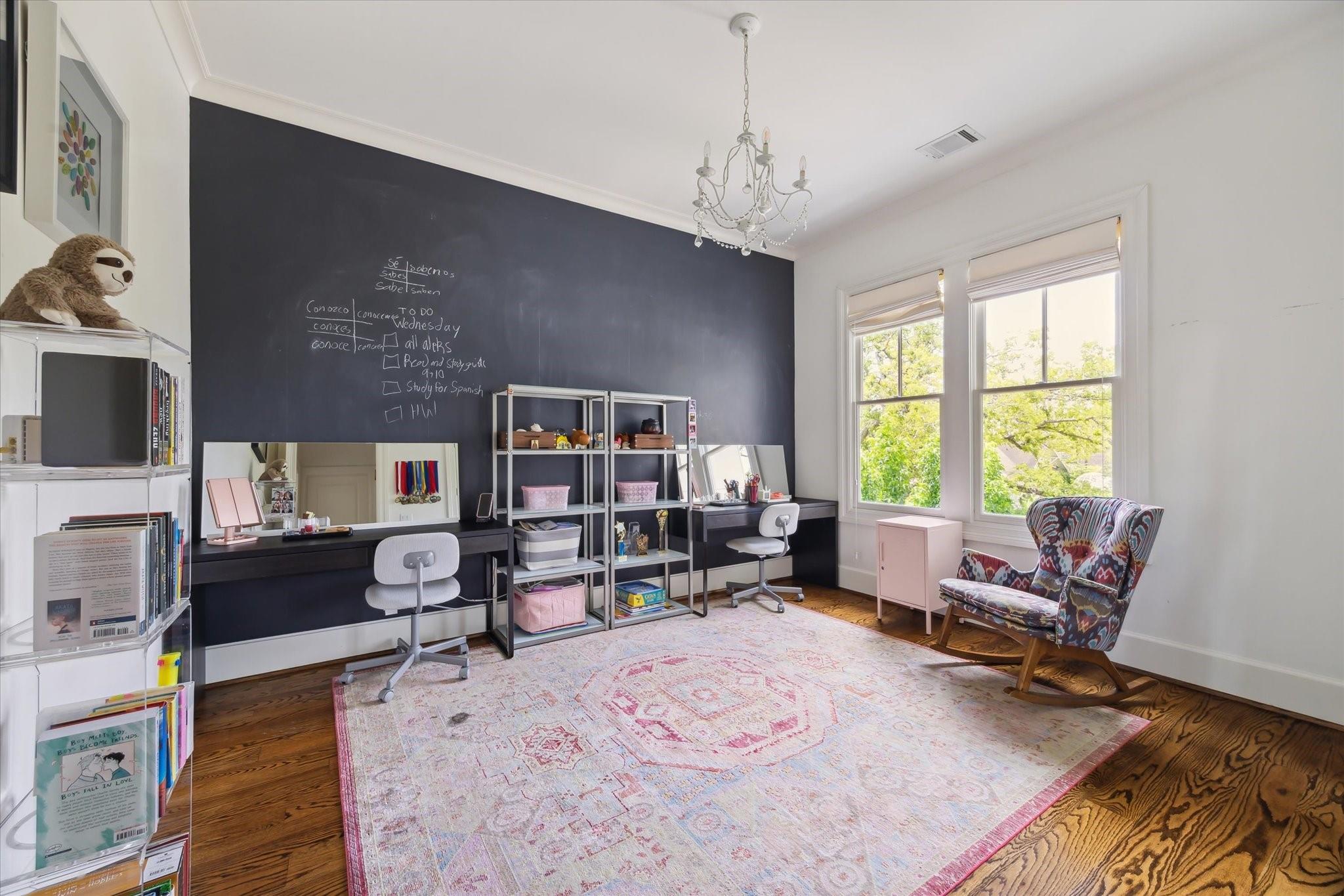 415 W 23rd Street