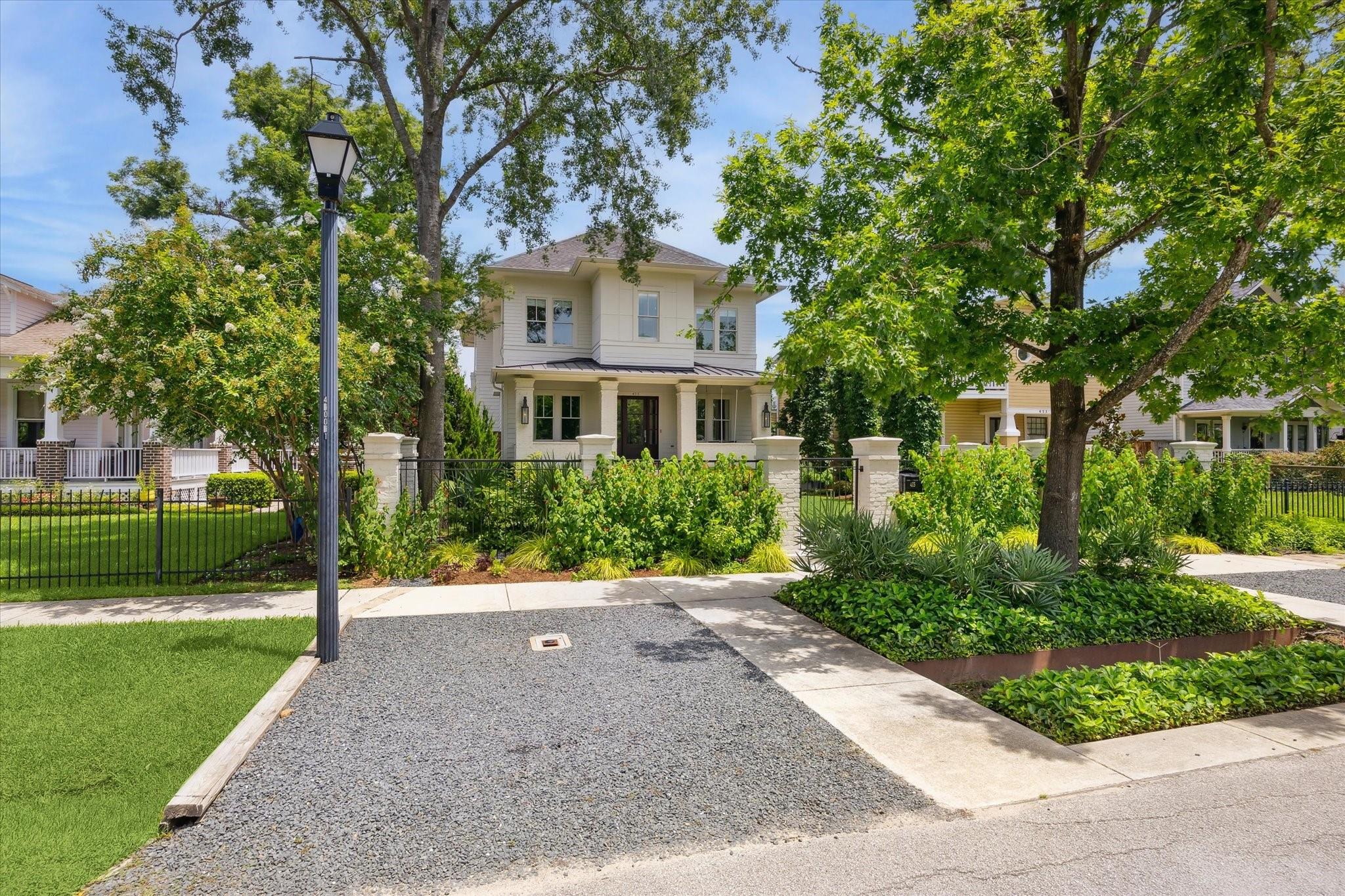 415 W 23rd Street