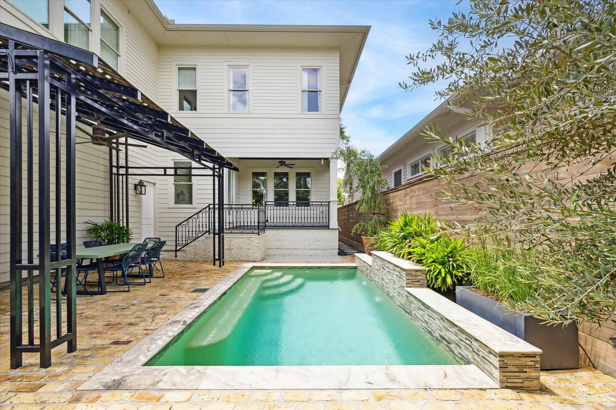 415 W 23rd Street