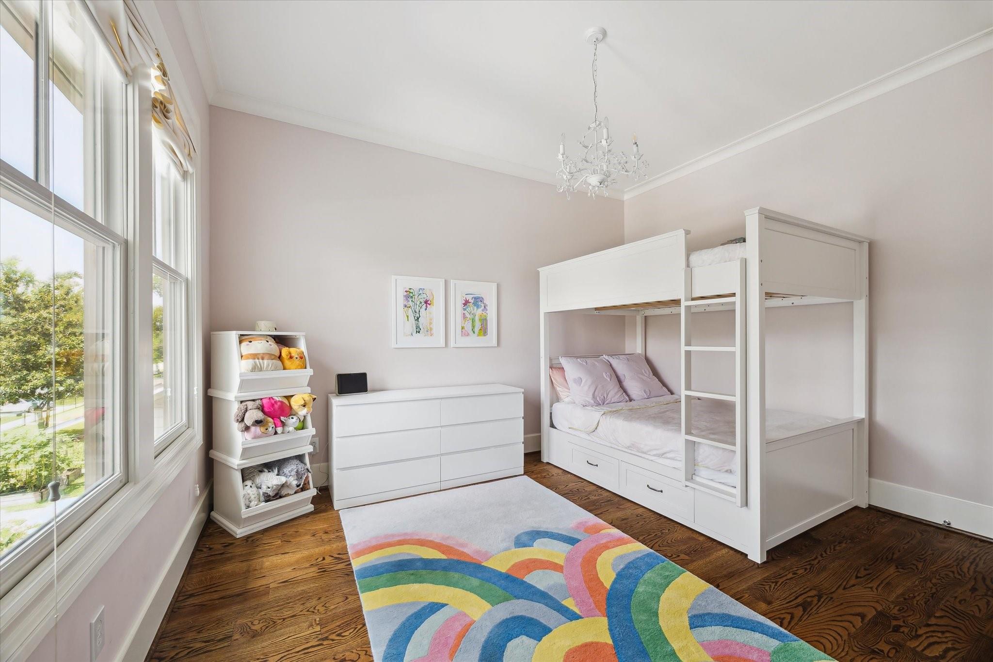415 W 23rd Street