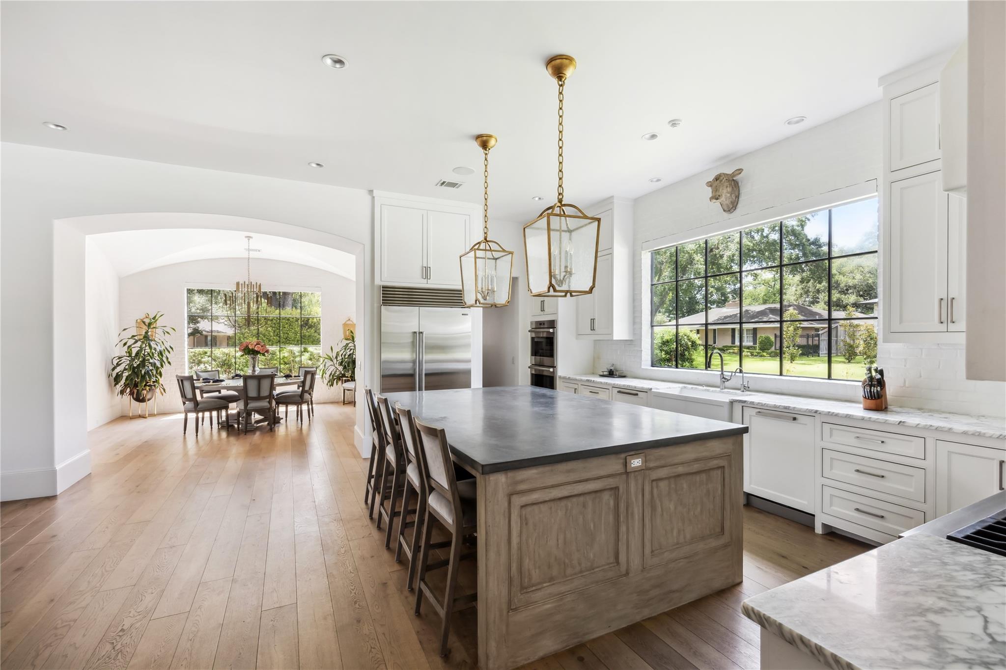 5228 Chesapeake Way