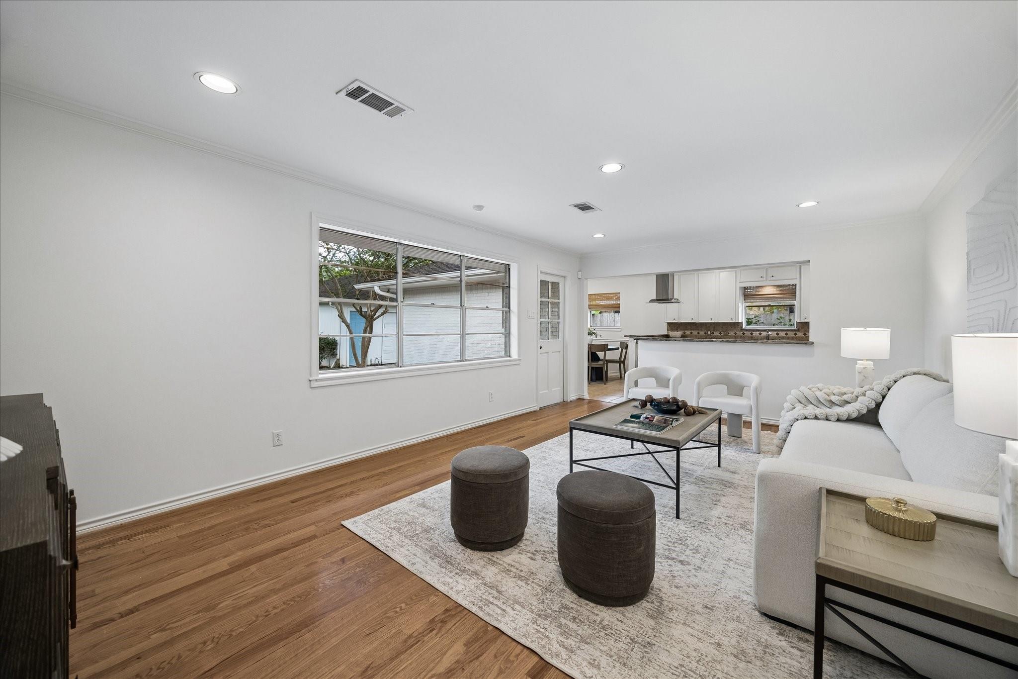 7623 Meadowvale Drive