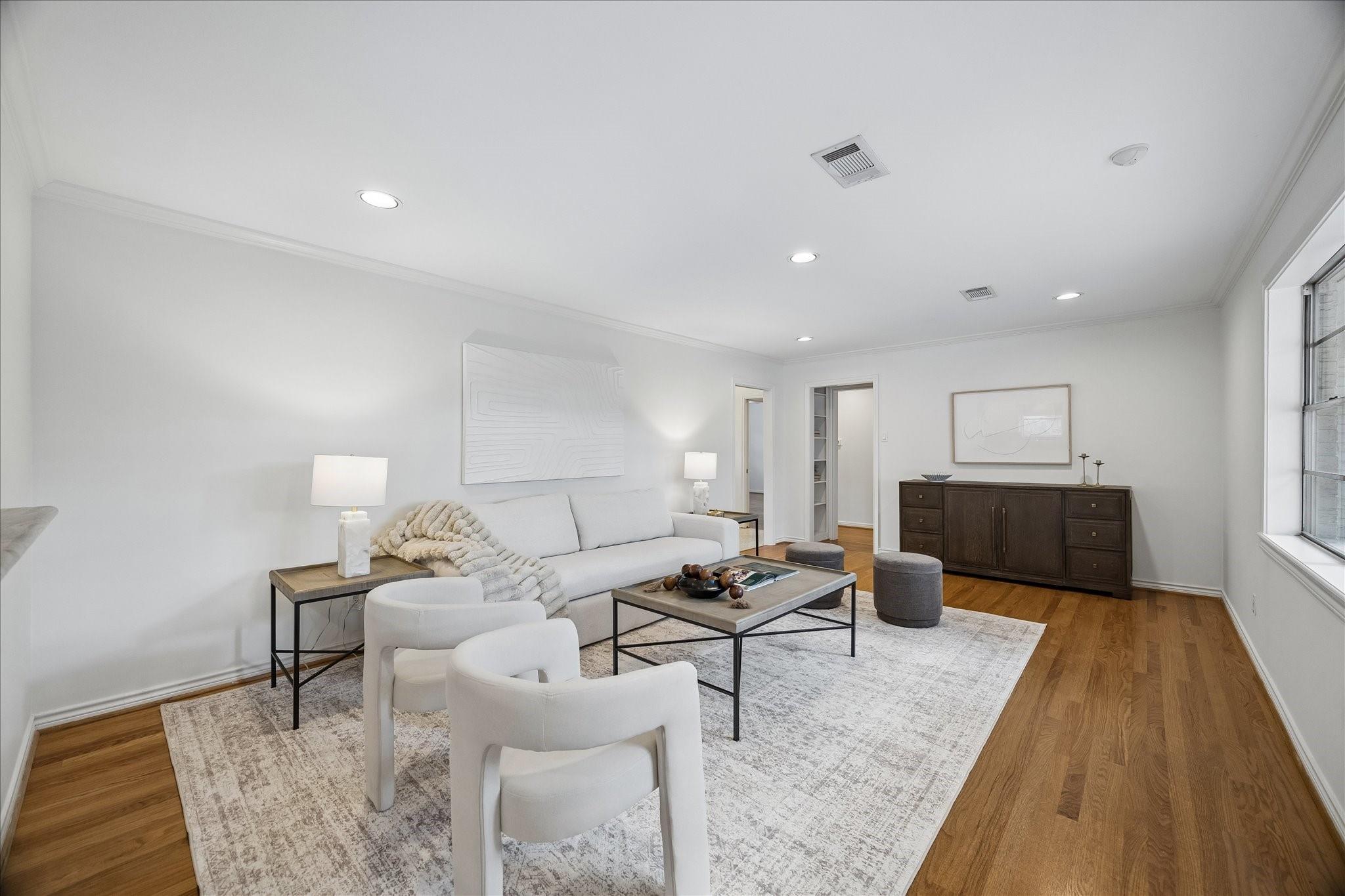 7623 Meadowvale Drive