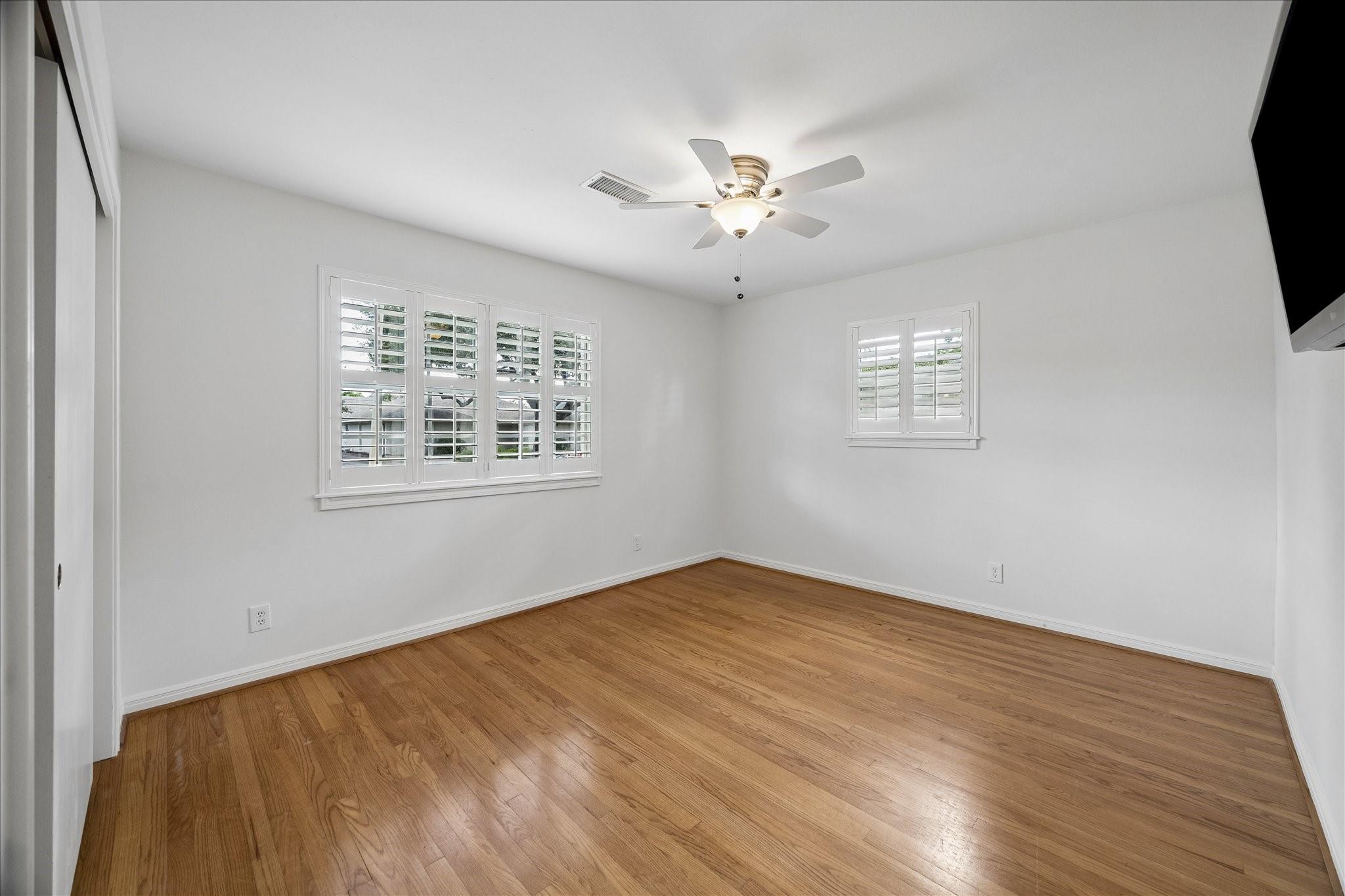 7623 Meadowvale Drive