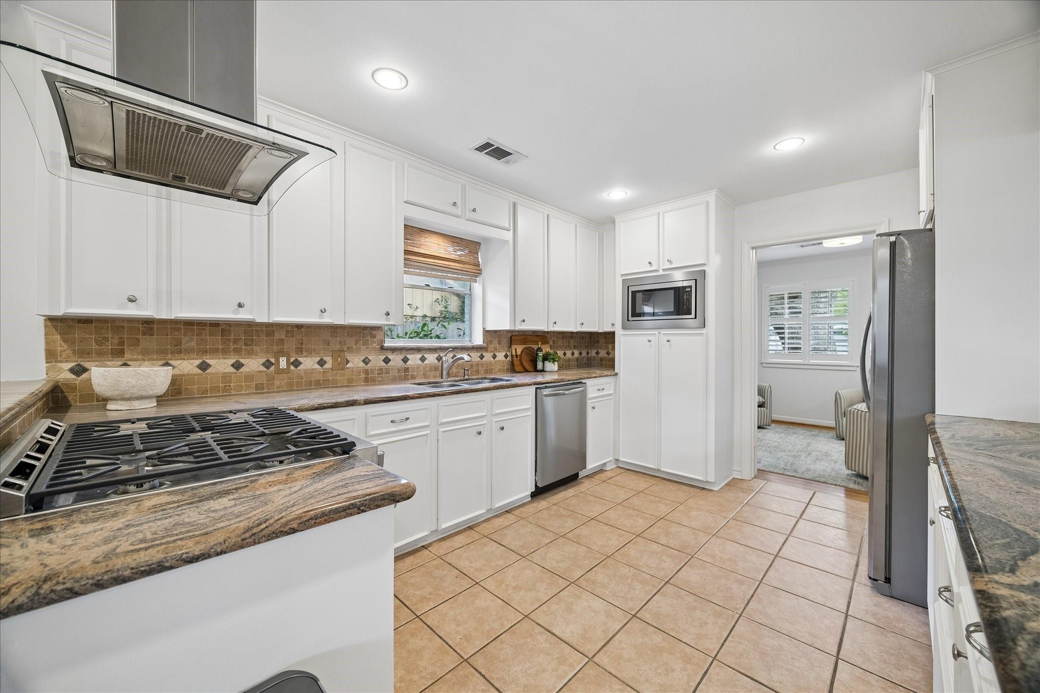 7623 Meadowvale Drive