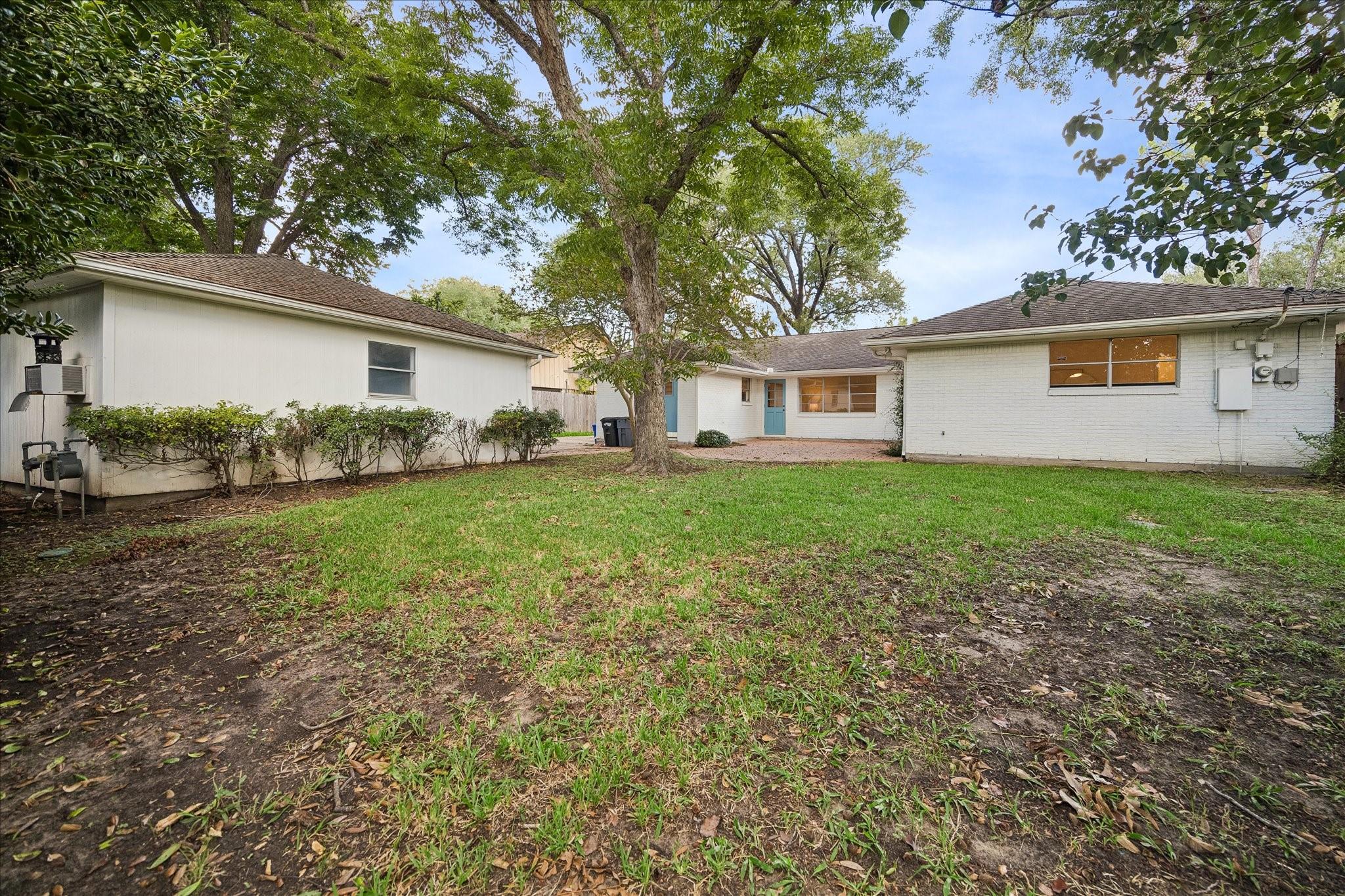 7623 Meadowvale Drive