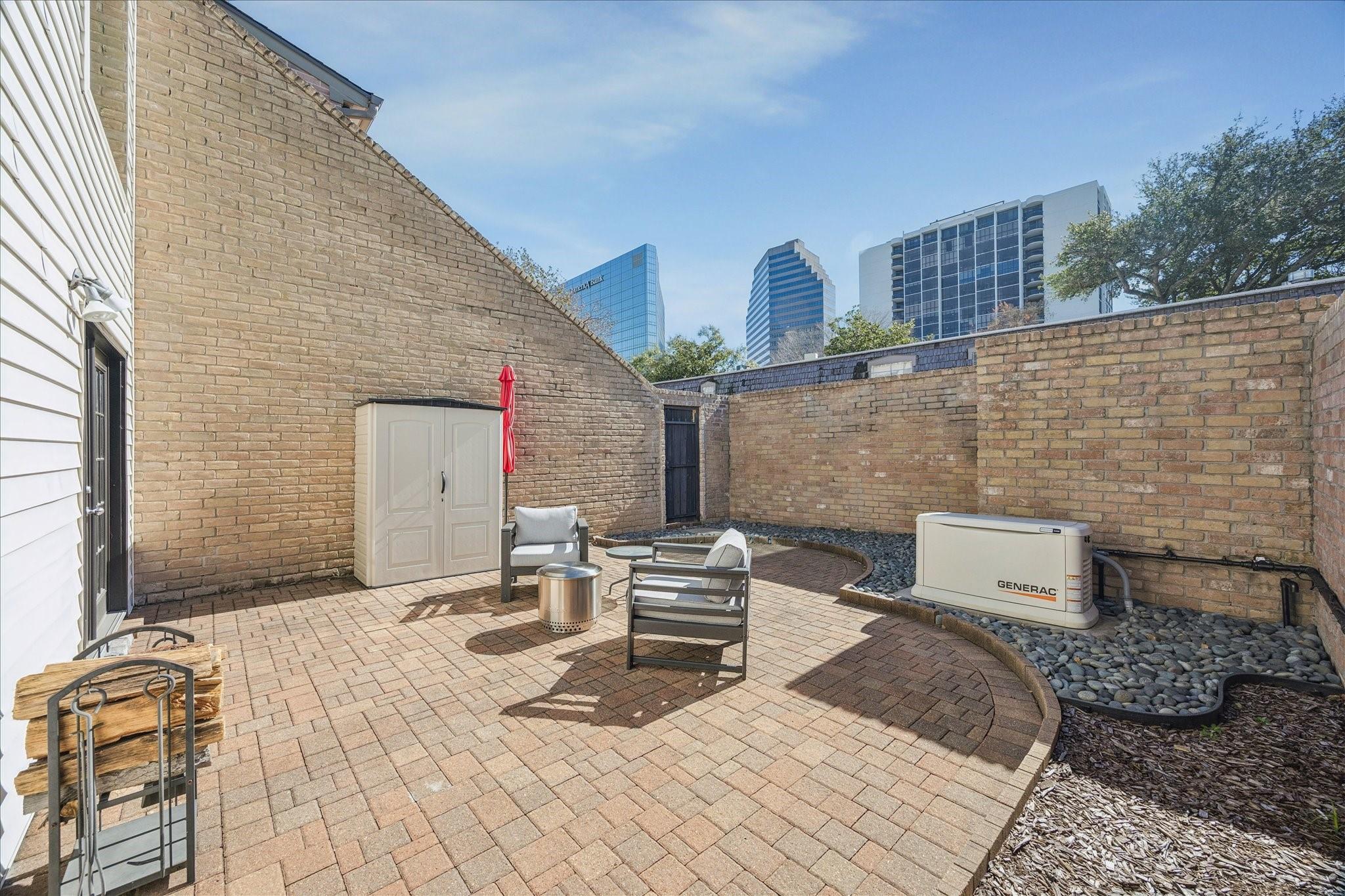 516 S Post Oak Lane # 18