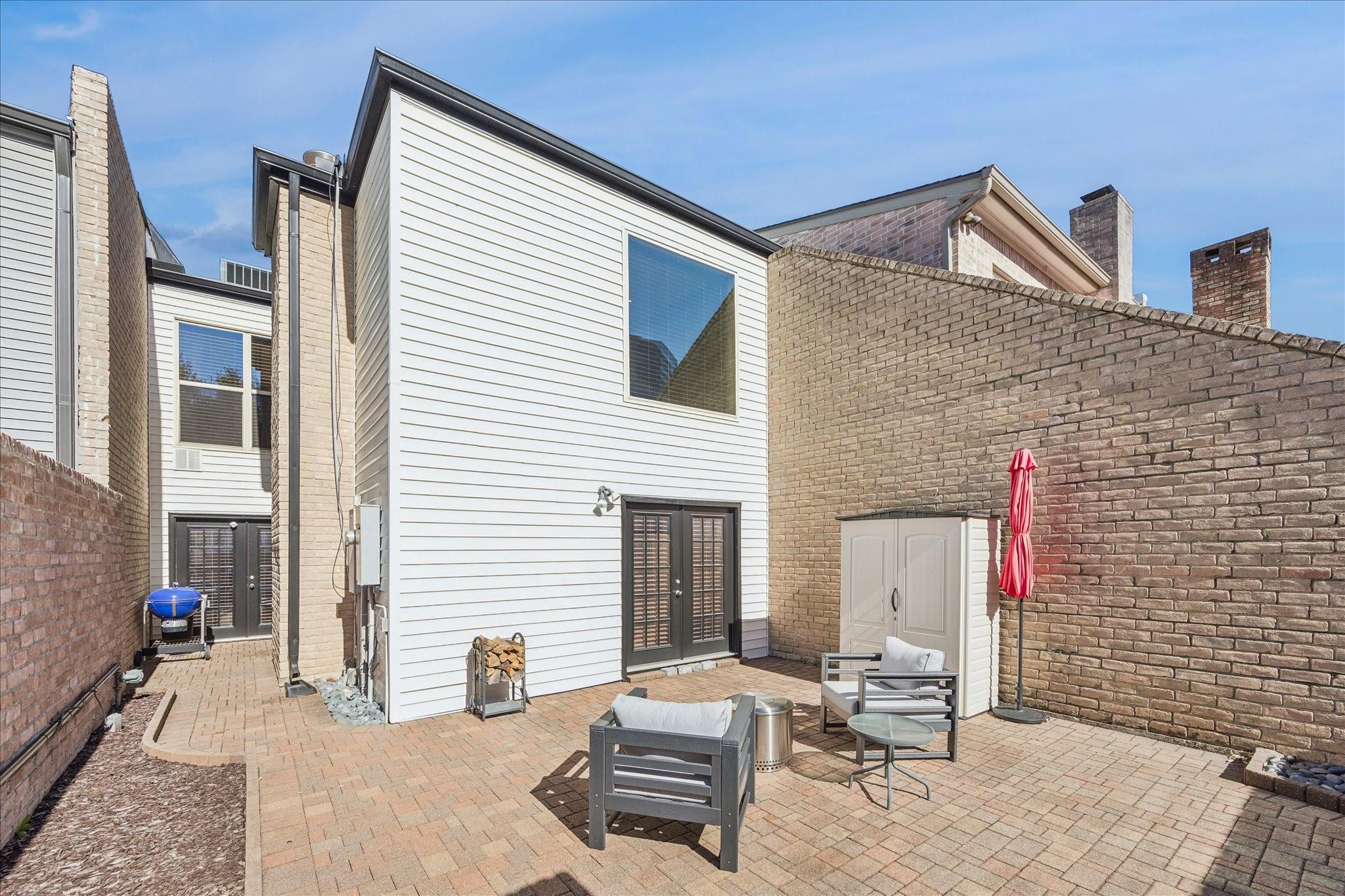 516 S Post Oak Lane # 18