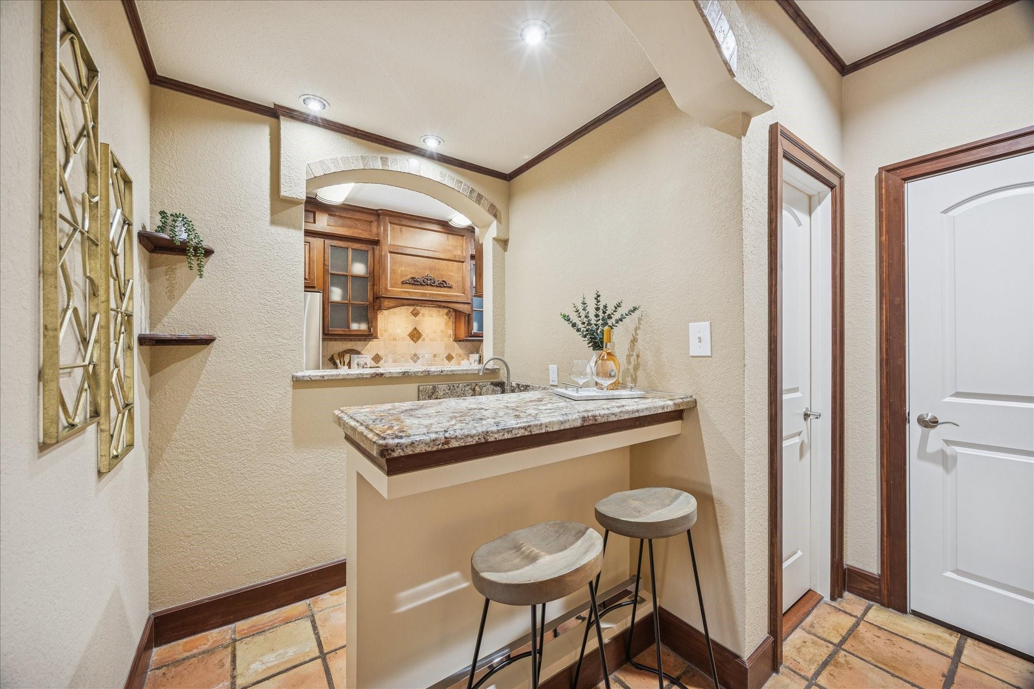 516 S Post Oak Lane # 18