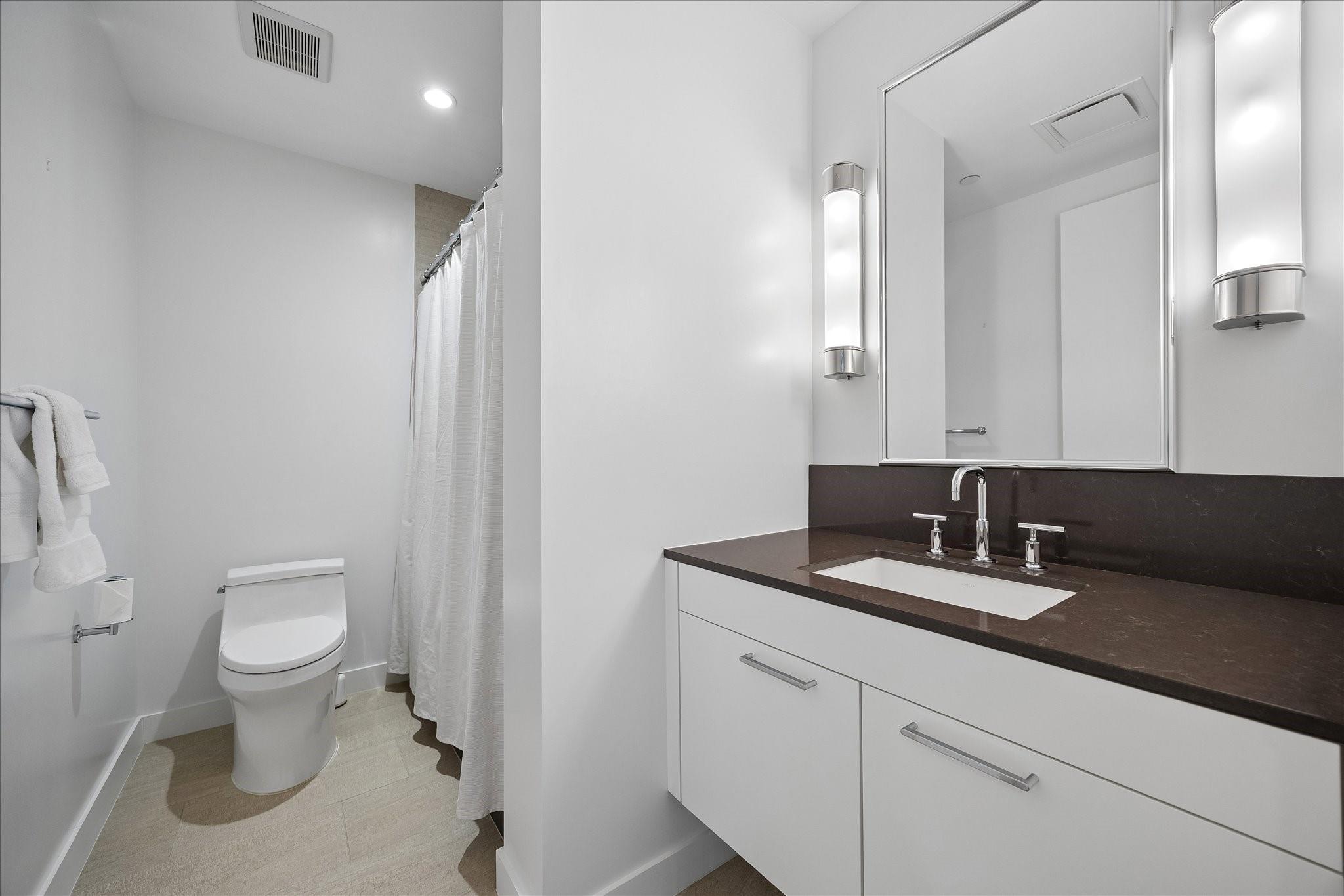 3433 Westheimer Road # 804