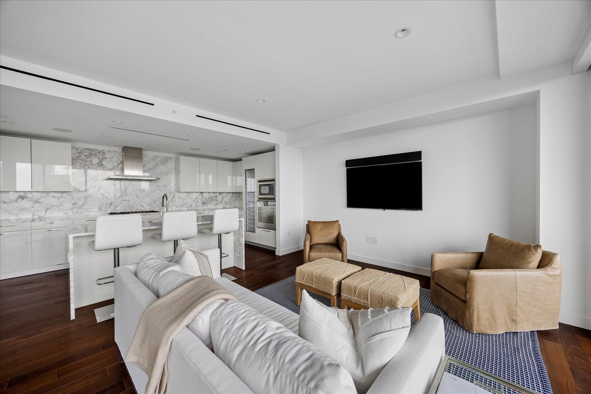 3433 Westheimer Road # 804