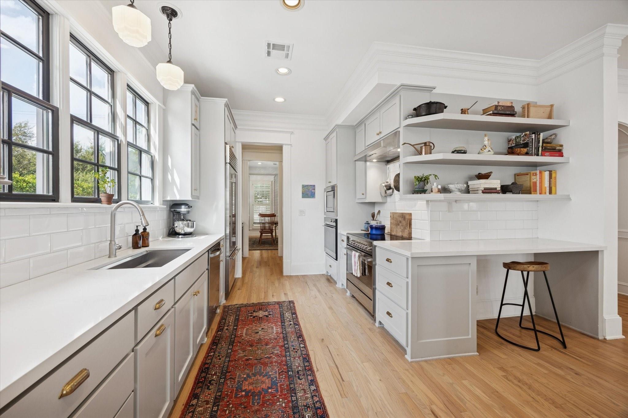 626 E 8th Street, Houston