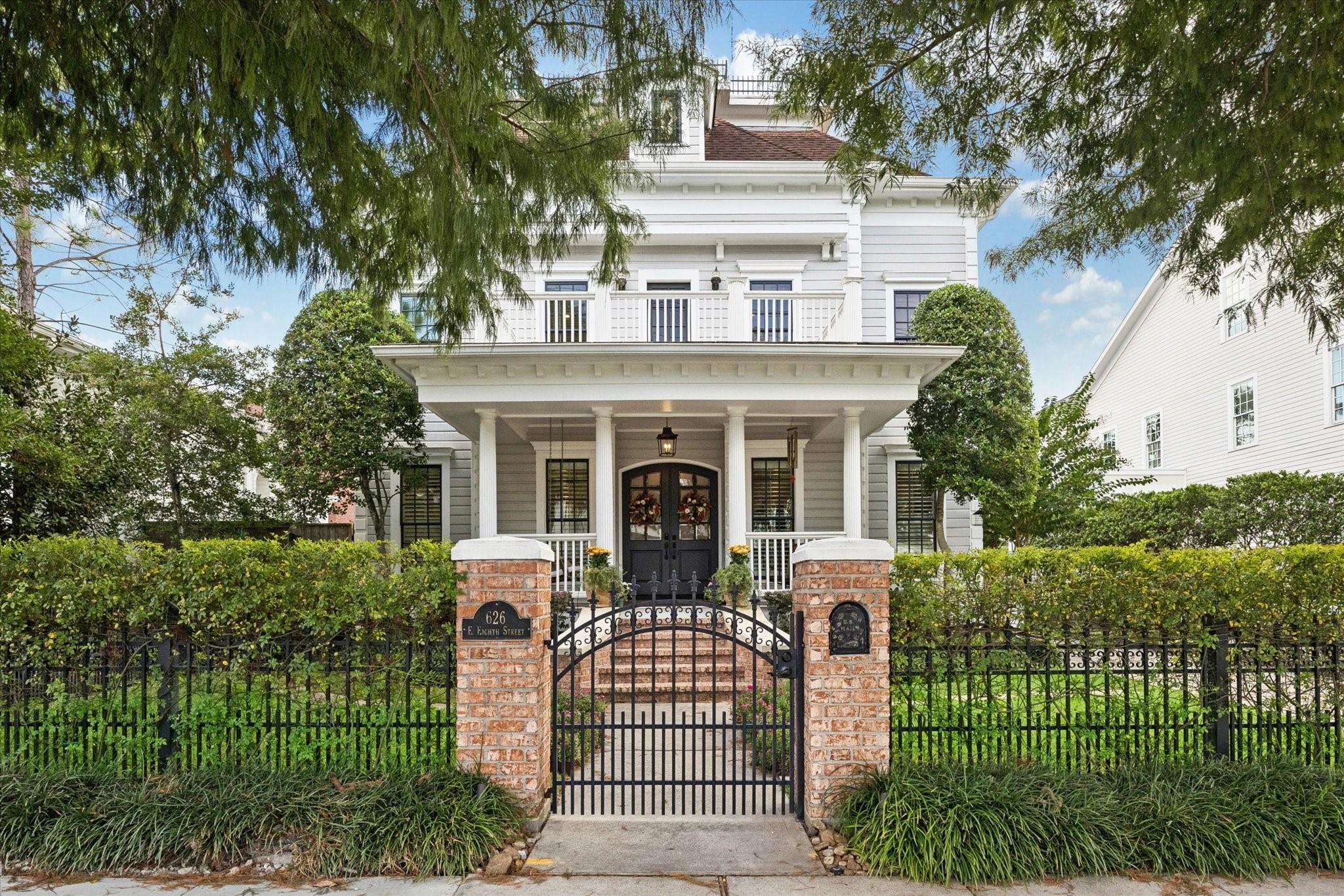 626 E 8th Street, Houston