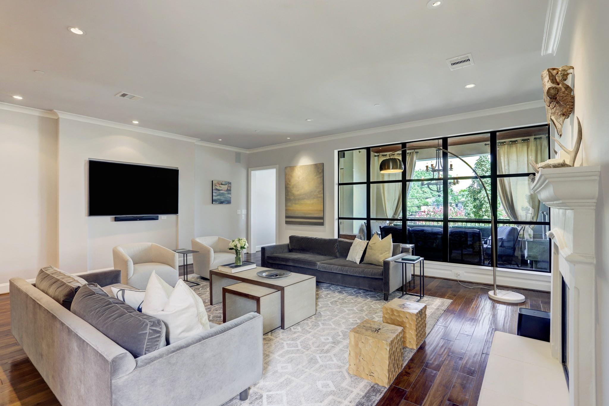 2221 Welch Street # 201