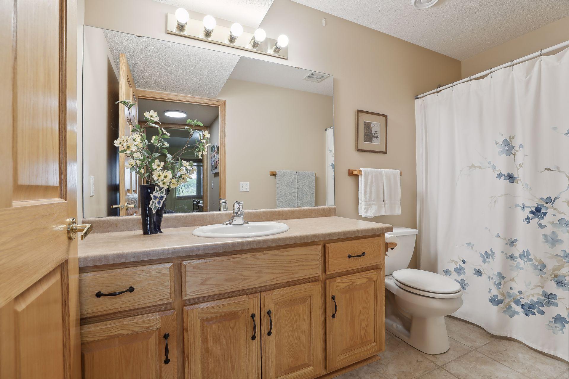 5251 Pathways Avenue