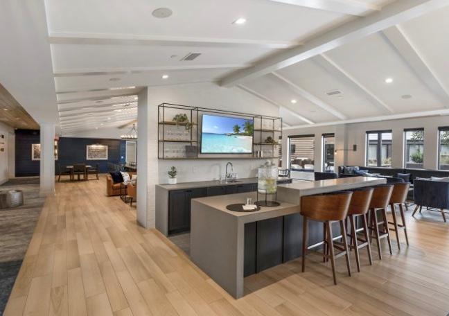 12610 Ridgedale Drive Unit: 105